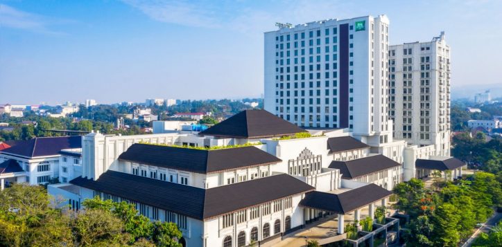 facade-daylight-dji_0810-2-2