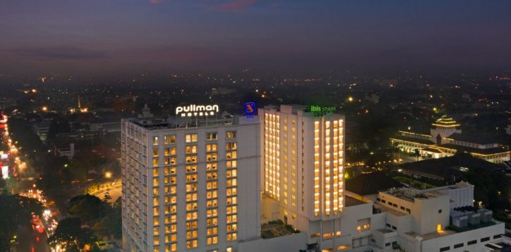 facade-night-dji_0548crop-2-2