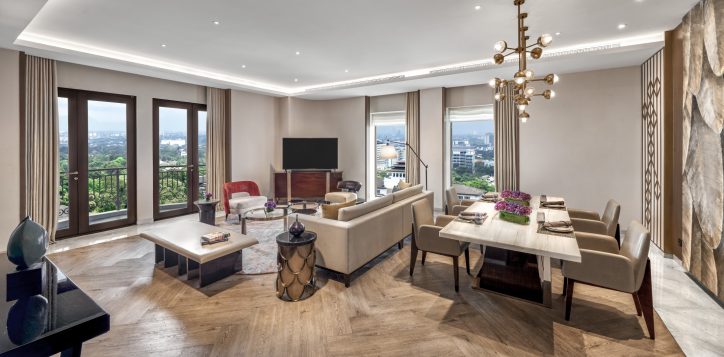 pb-grand-suite-dining-2